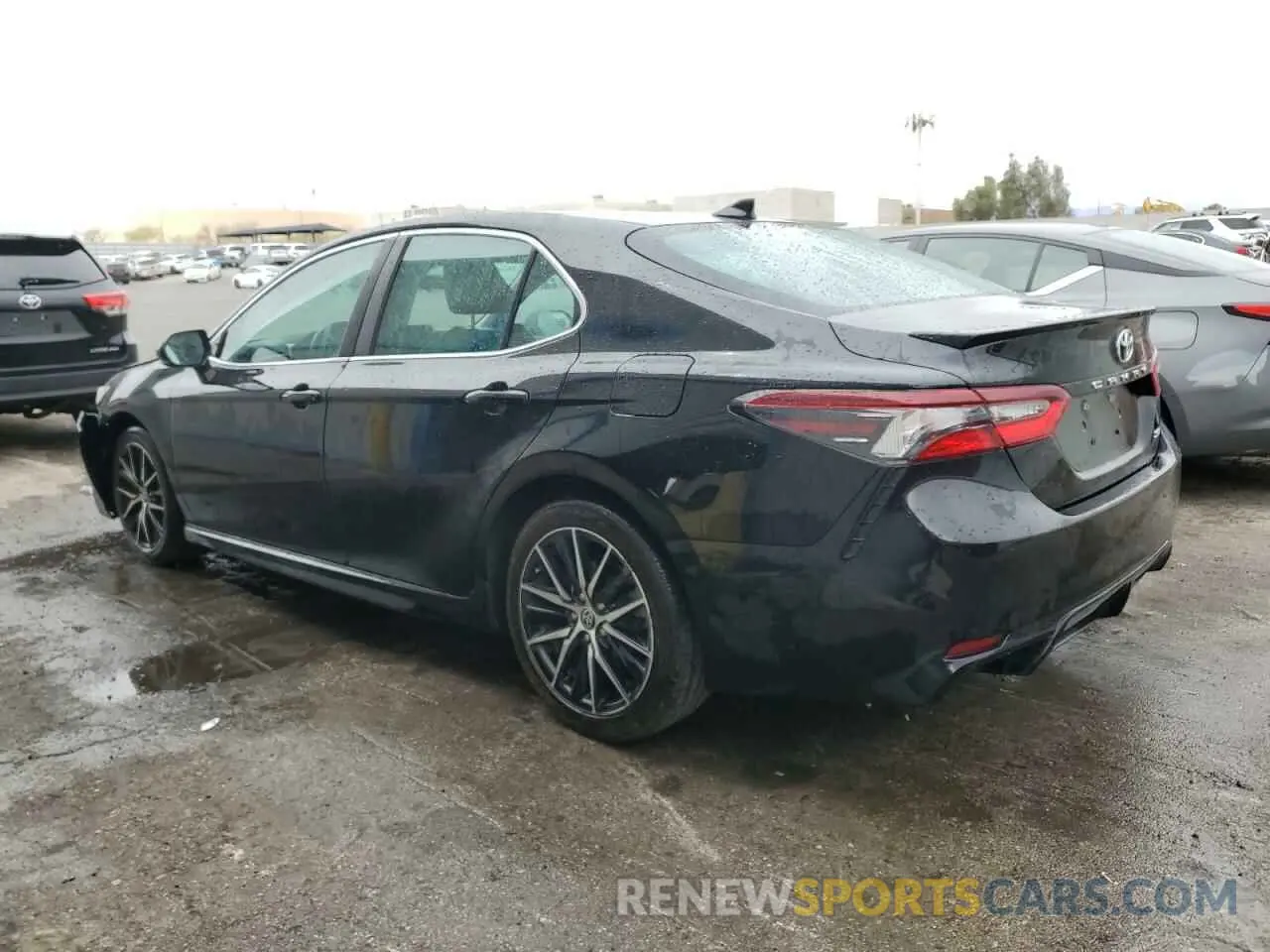 2 Photograph of a damaged car 4T1G11AK9NU696578 TOYOTA CAMRY 2022