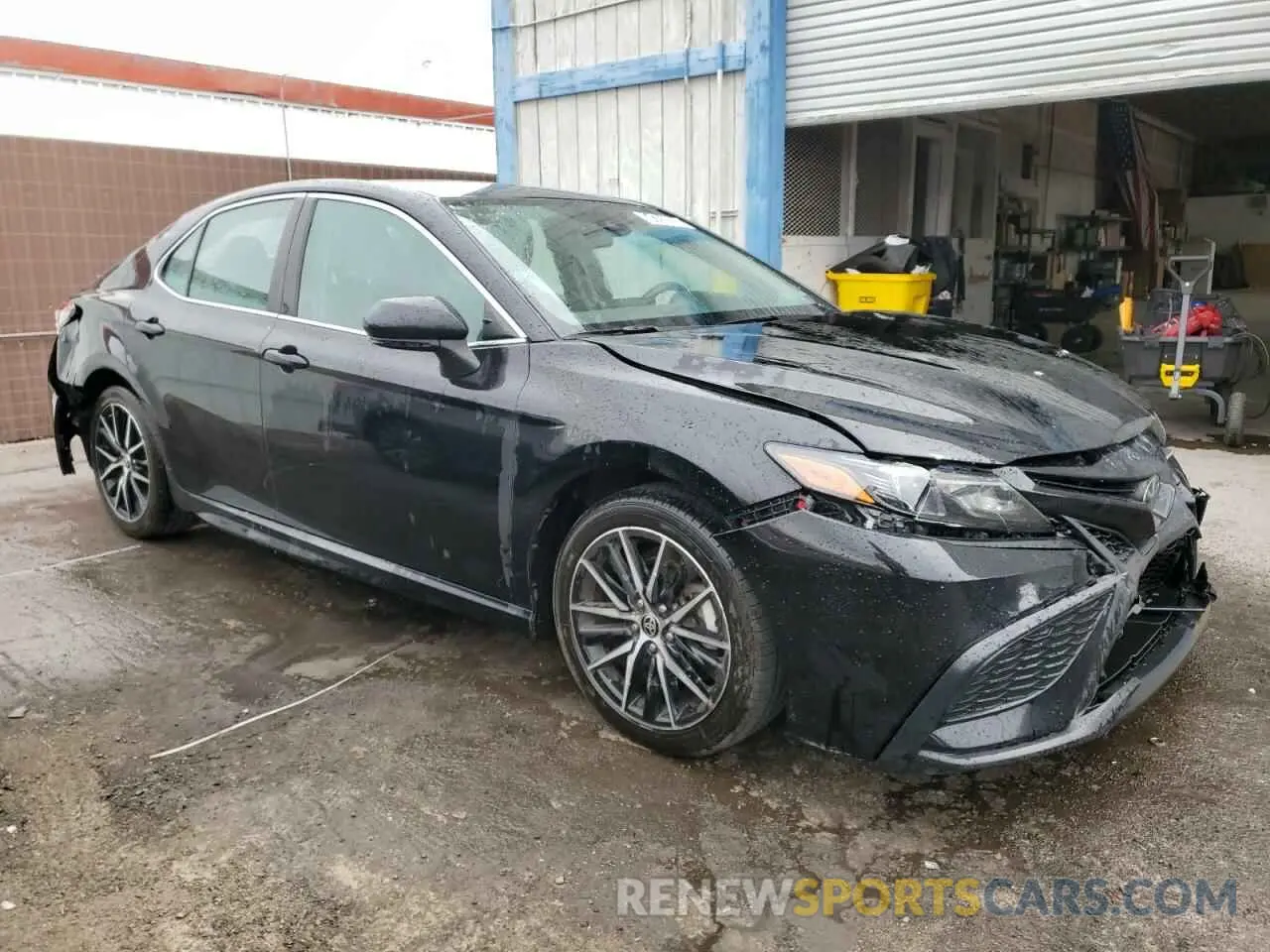 4 Photograph of a damaged car 4T1G11AK9NU696578 TOYOTA CAMRY 2022
