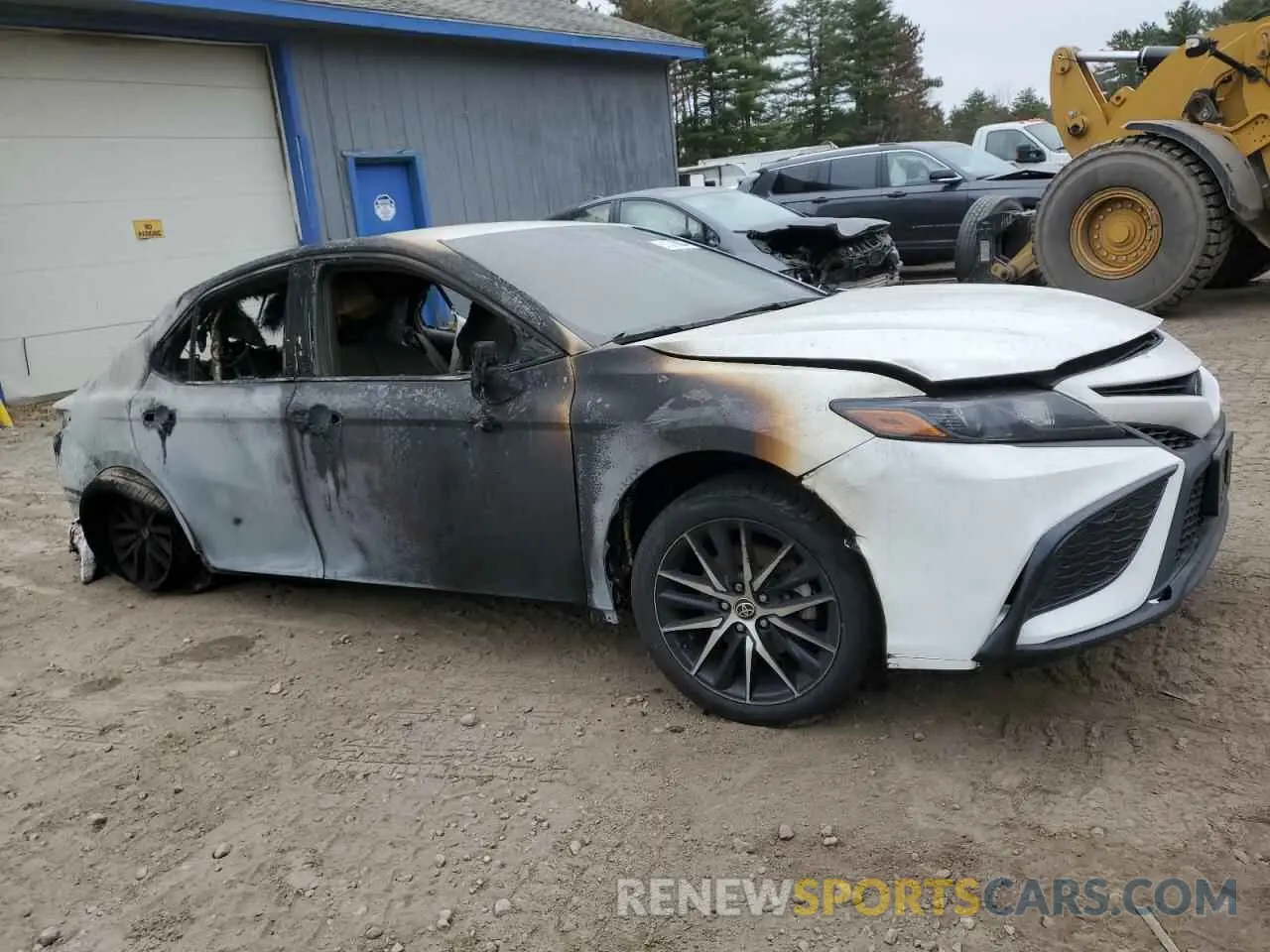 4 Photograph of a damaged car 4T1G11AK9NU700743 TOYOTA CAMRY 2022