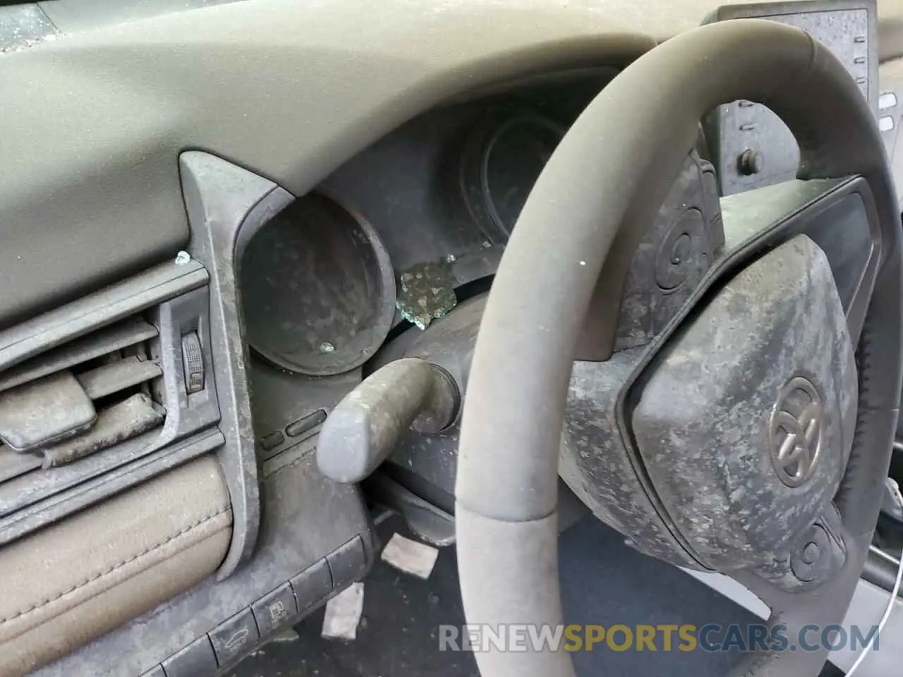 9 Photograph of a damaged car 4T1G11AK9NU700743 TOYOTA CAMRY 2022