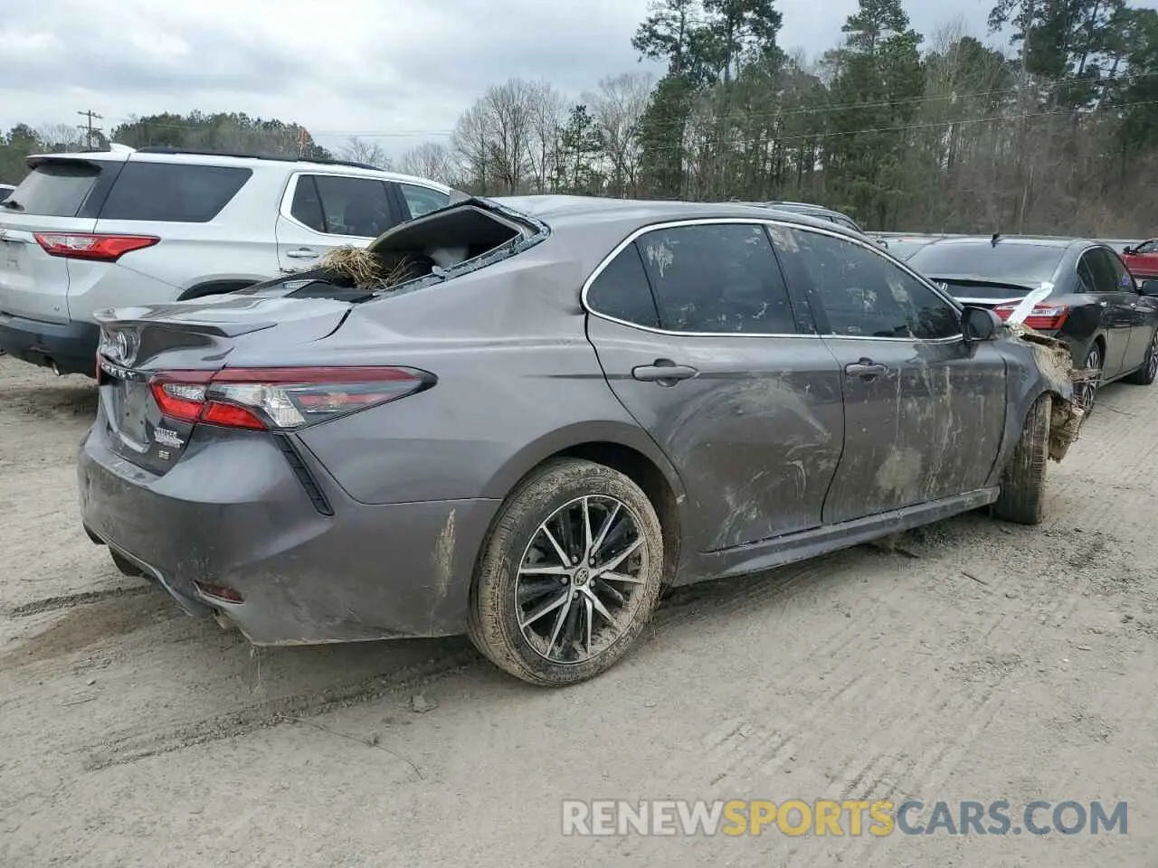 3 Photograph of a damaged car 4T1G11AKXNU001797 TOYOTA CAMRY 2022