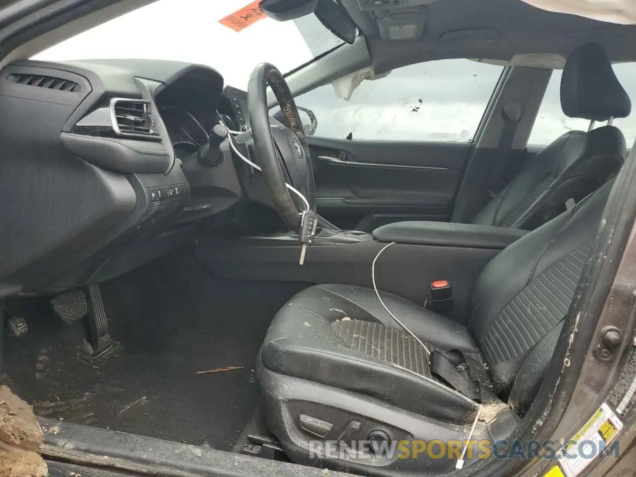 7 Photograph of a damaged car 4T1G11AKXNU001797 TOYOTA CAMRY 2022