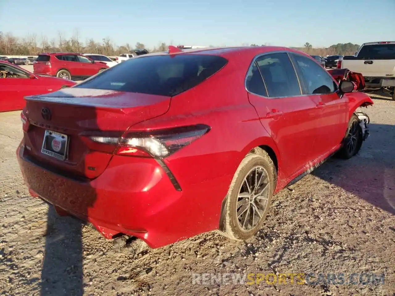 4 Photograph of a damaged car 4T1G11AKXNU015621 TOYOTA CAMRY 2022