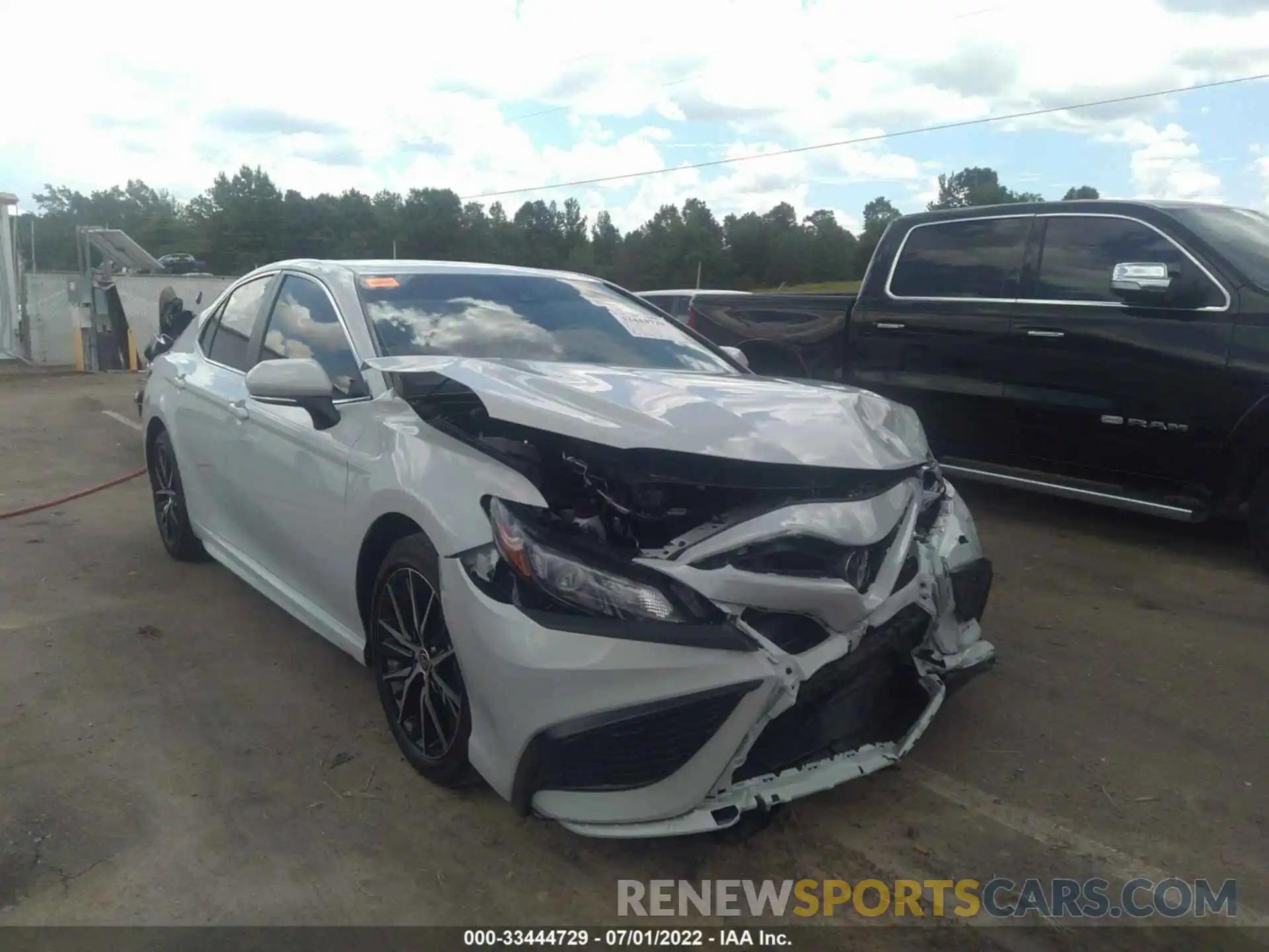 1 Photograph of a damaged car 4T1G11AKXNU021838 TOYOTA CAMRY 2022