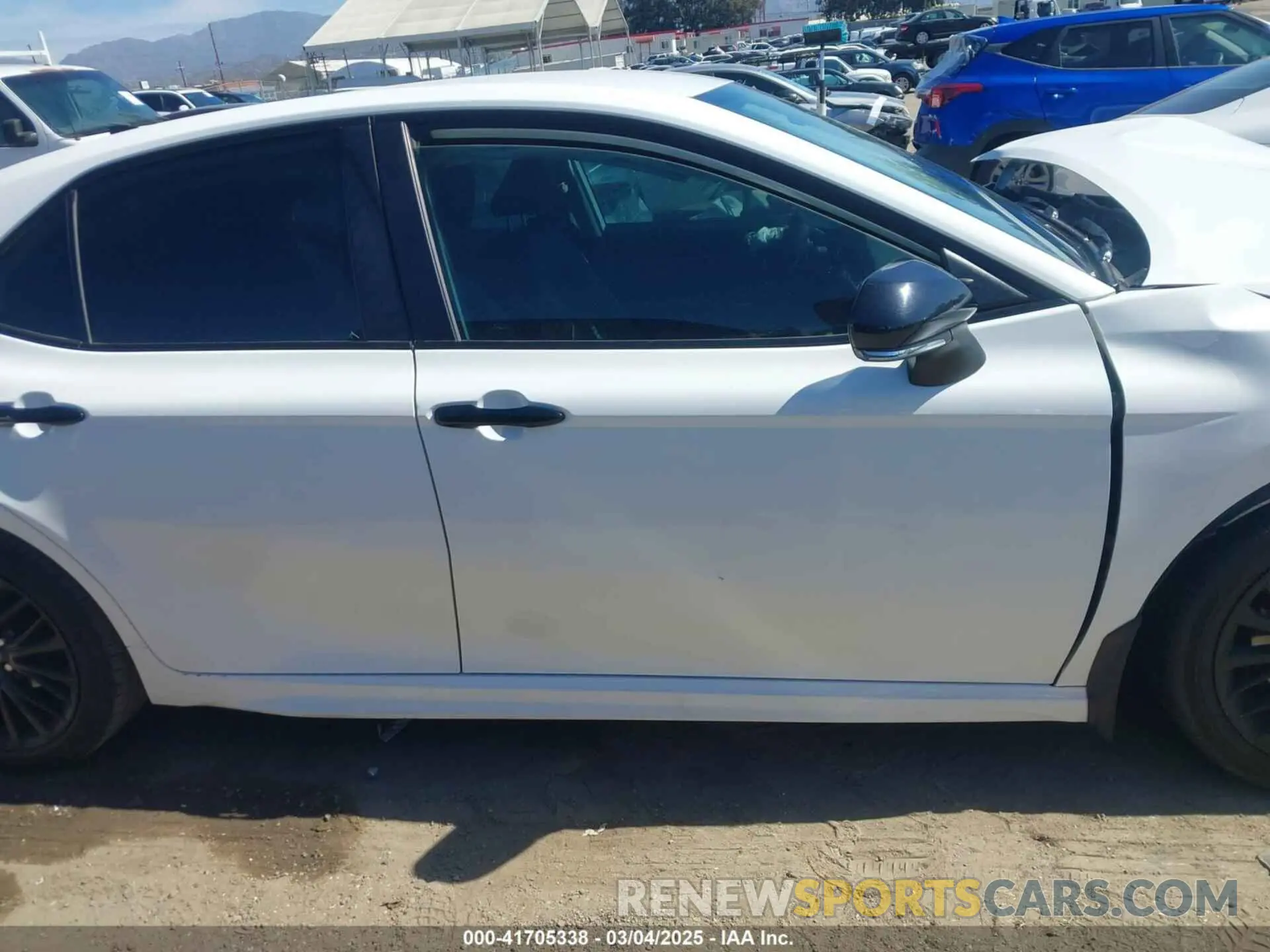 14 Photograph of a damaged car 4T1G11AKXNU029941 TOYOTA CAMRY 2022