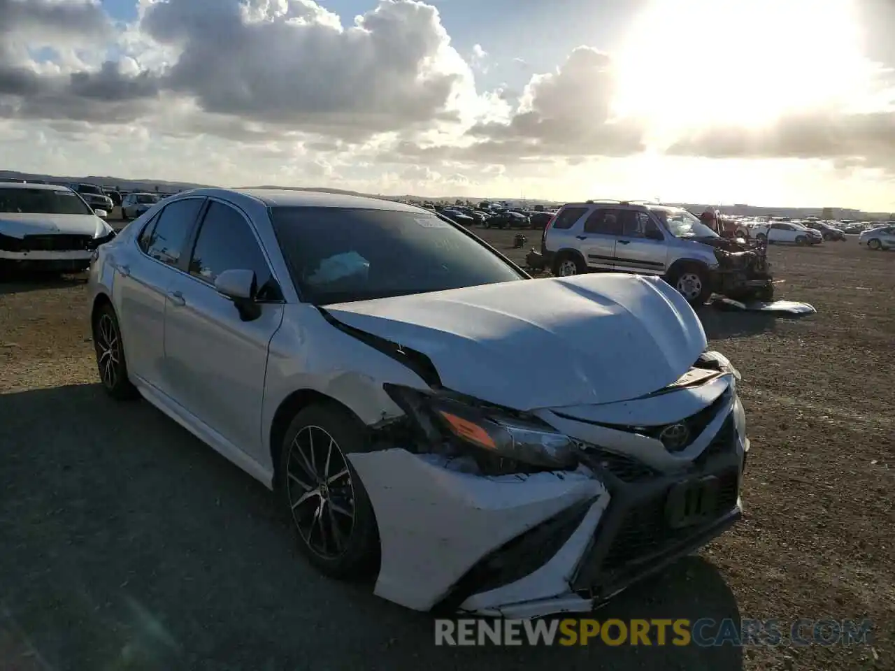 1 Photograph of a damaged car 4T1G11AKXNU033956 TOYOTA CAMRY 2022