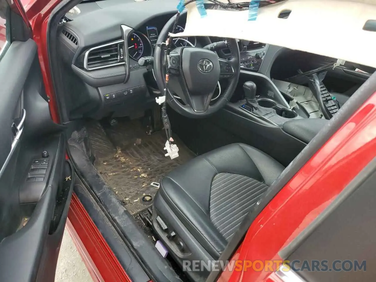 8 Photograph of a damaged car 4T1G11AKXNU039899 TOYOTA CAMRY 2022