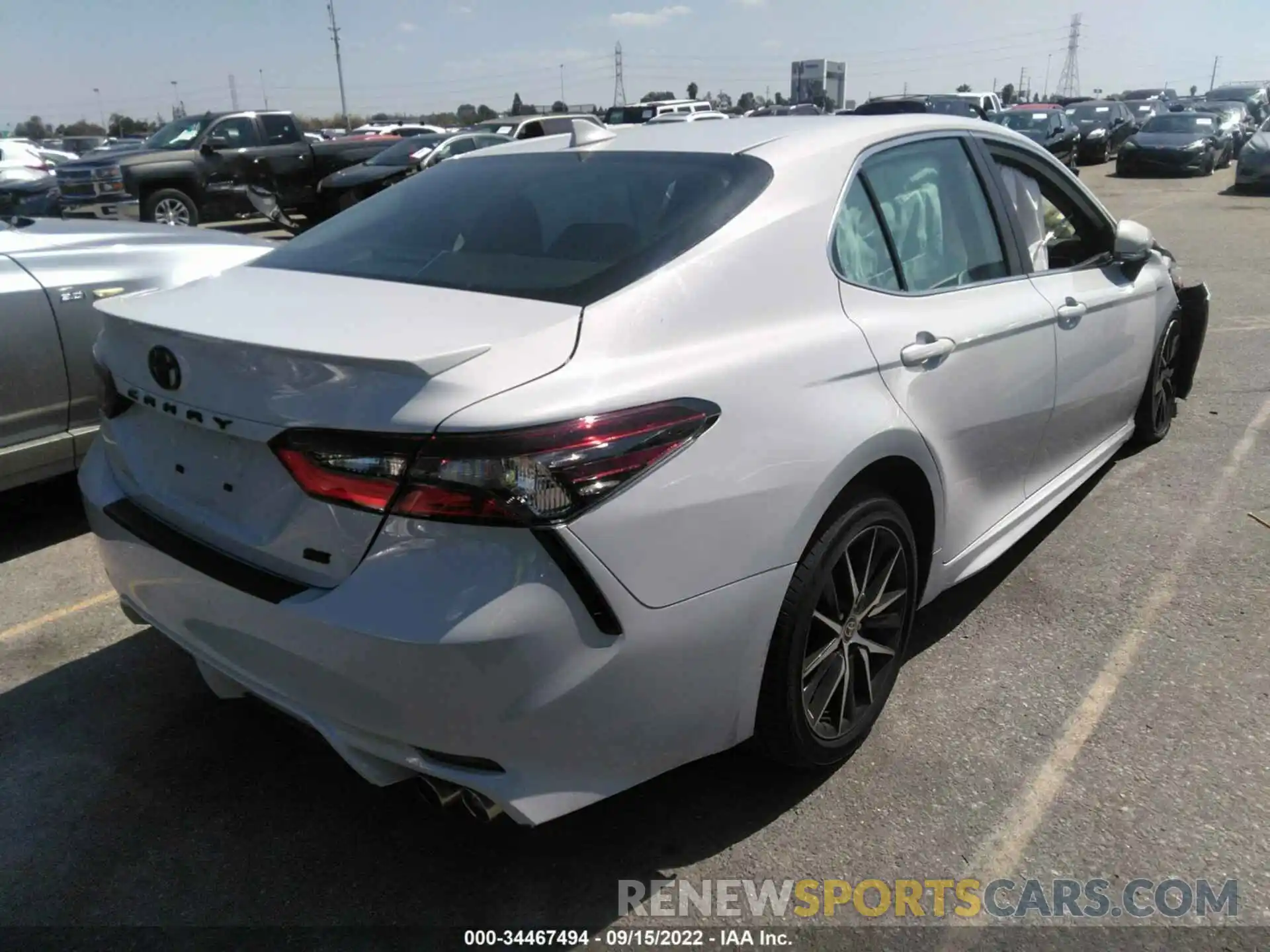 4 Photograph of a damaged car 4T1G11AKXNU043113 TOYOTA CAMRY 2022