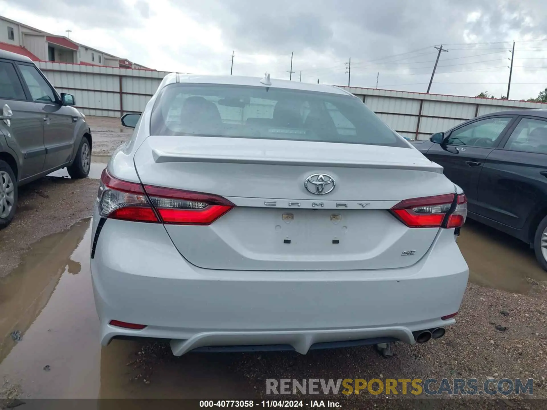 16 Photograph of a damaged car 4T1G11AKXNU052667 TOYOTA CAMRY 2022