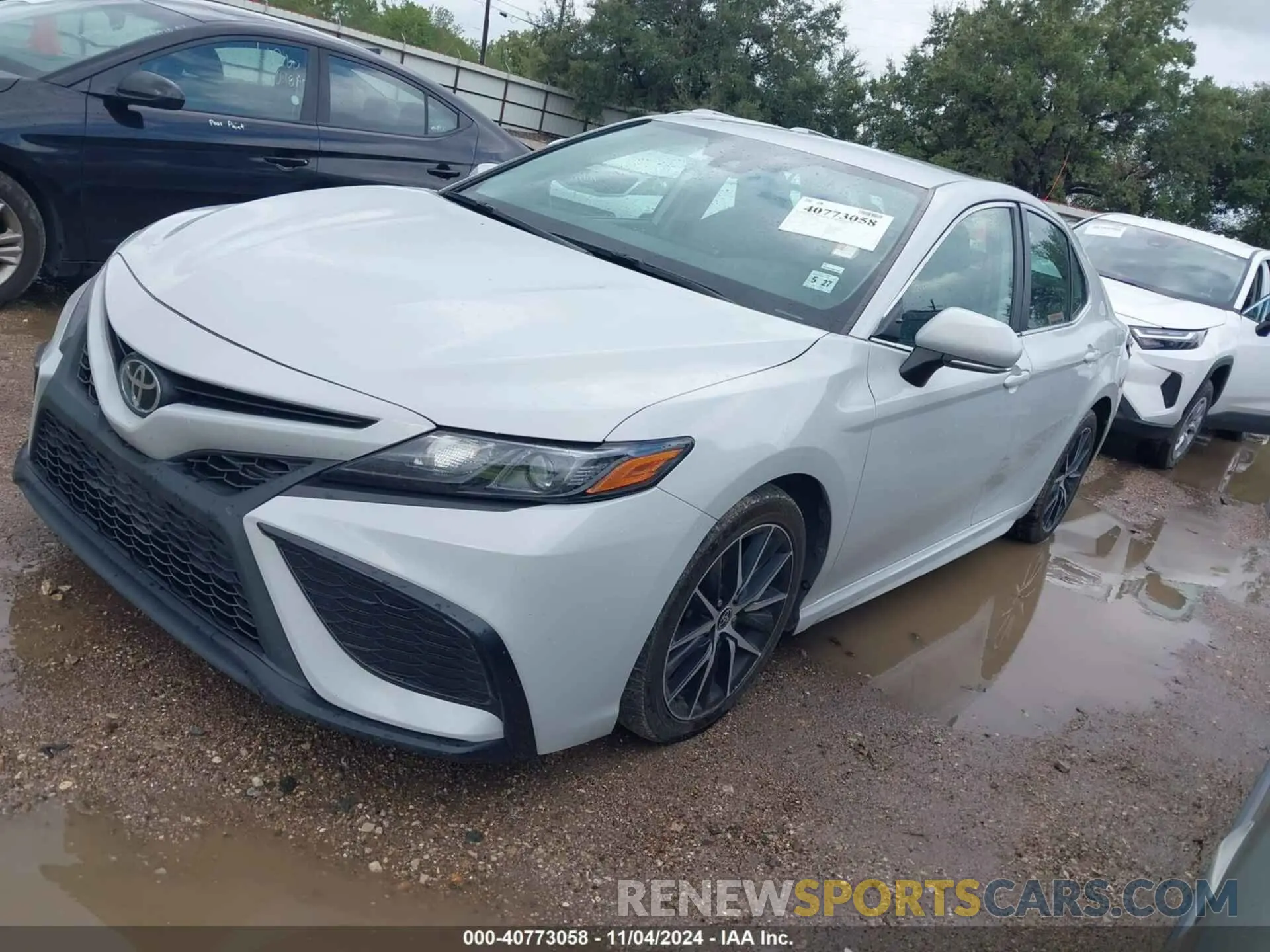 2 Photograph of a damaged car 4T1G11AKXNU052667 TOYOTA CAMRY 2022