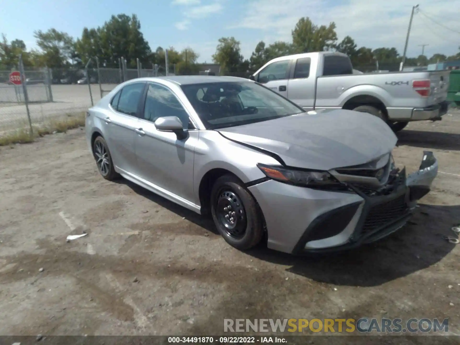 1 Photograph of a damaged car 4T1G11AKXNU068805 TOYOTA CAMRY 2022