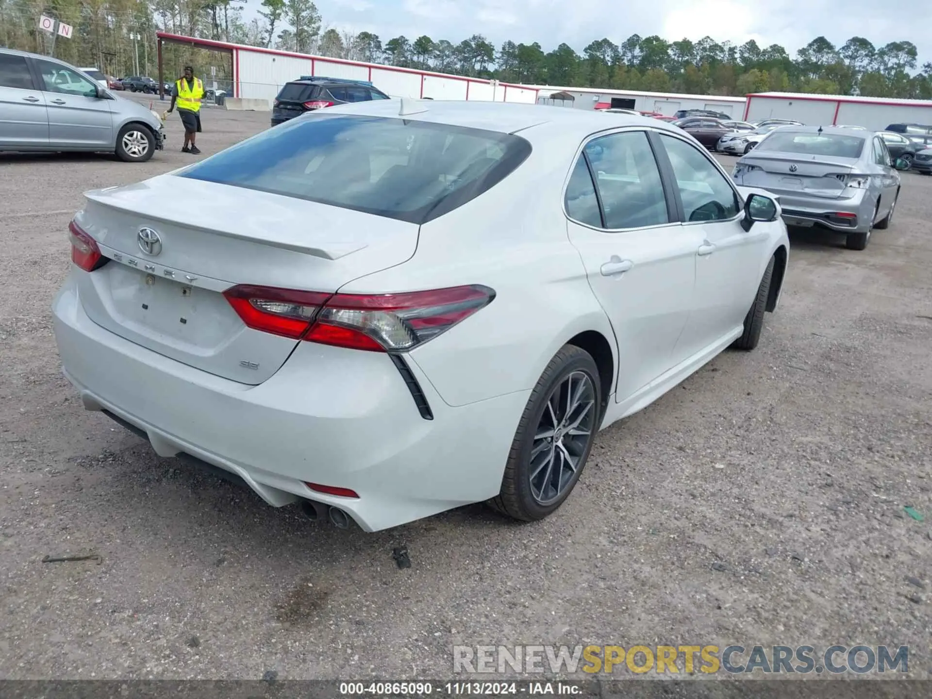 4 Photograph of a damaged car 4T1G11AKXNU069534 TOYOTA CAMRY 2022