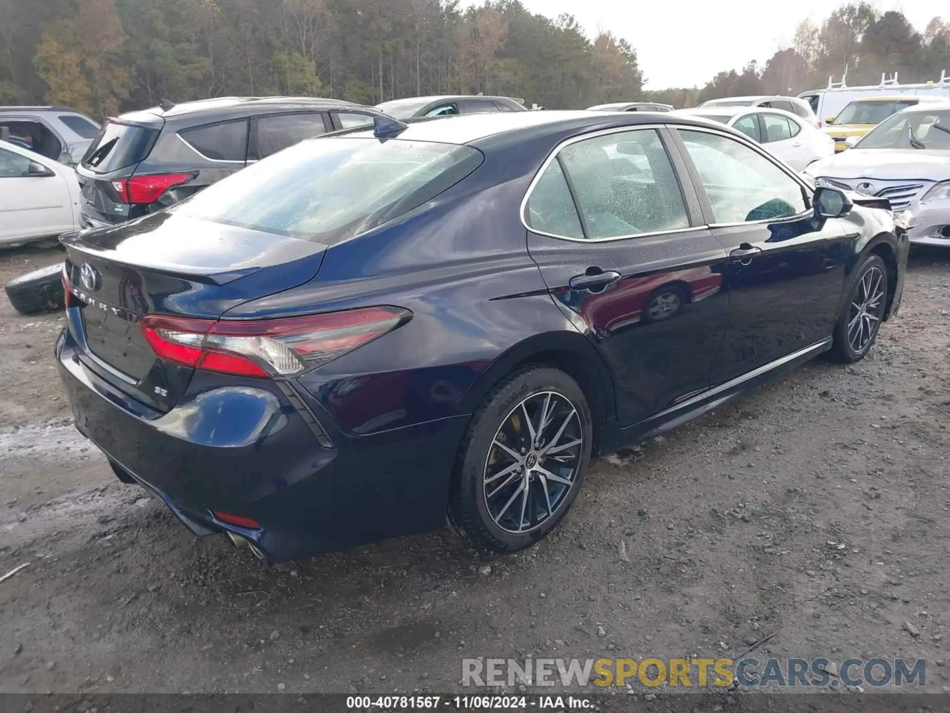 4 Photograph of a damaged car 4T1G11AKXNU622831 TOYOTA CAMRY 2022