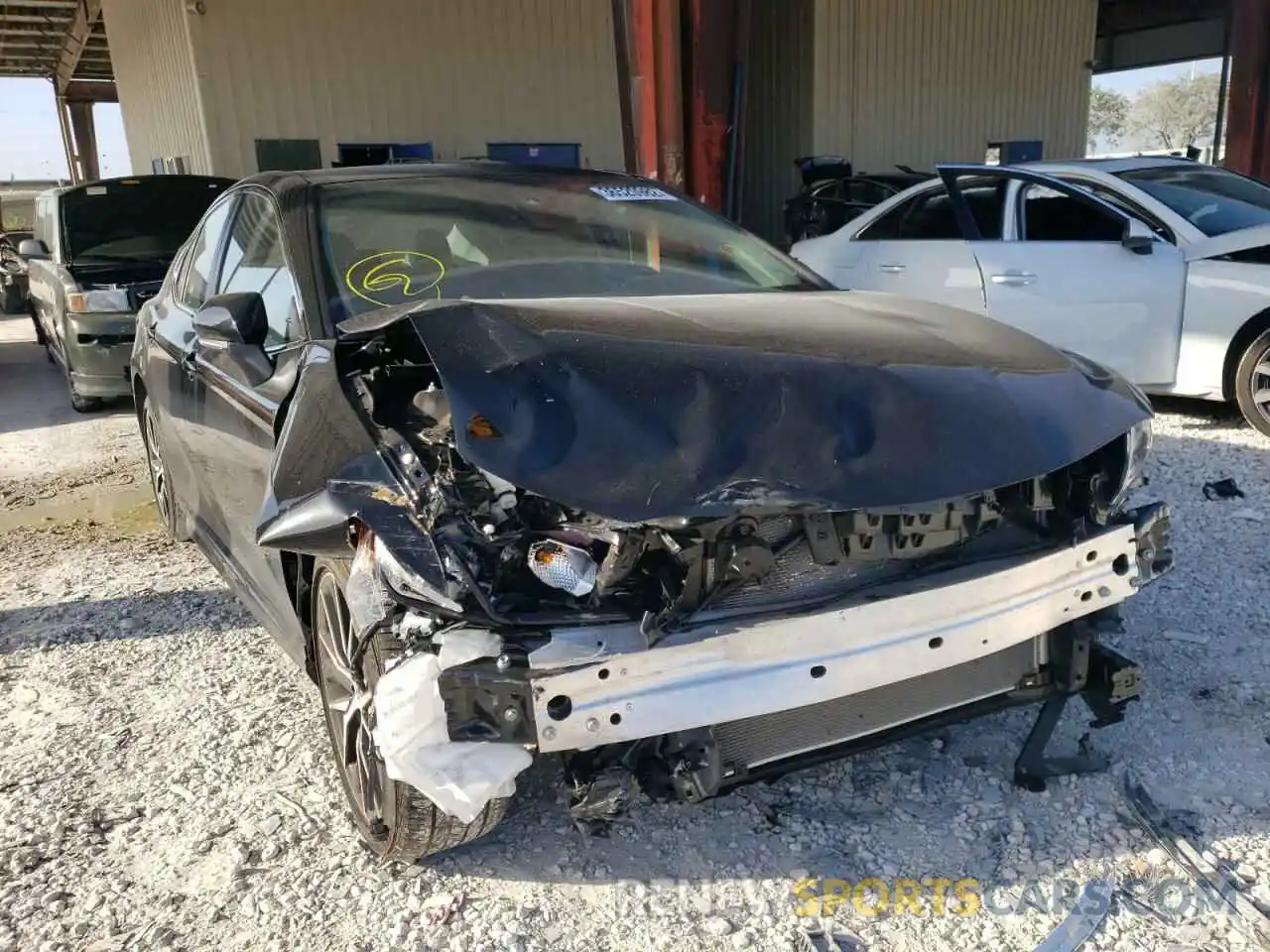 1 Photograph of a damaged car 4T1G11AKXNU627673 TOYOTA CAMRY 2022