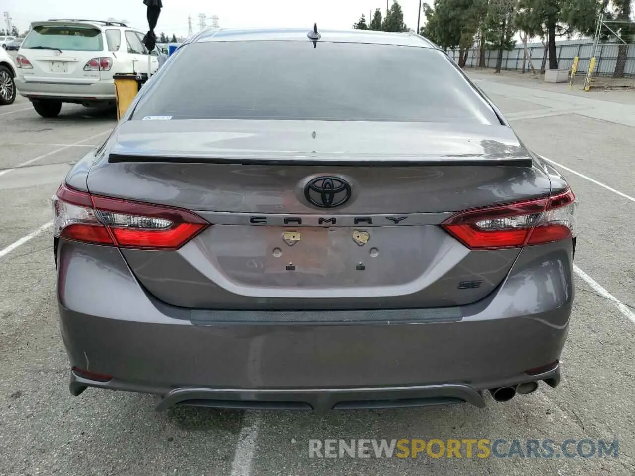 6 Photograph of a damaged car 4T1G11AKXNU649611 TOYOTA CAMRY 2022