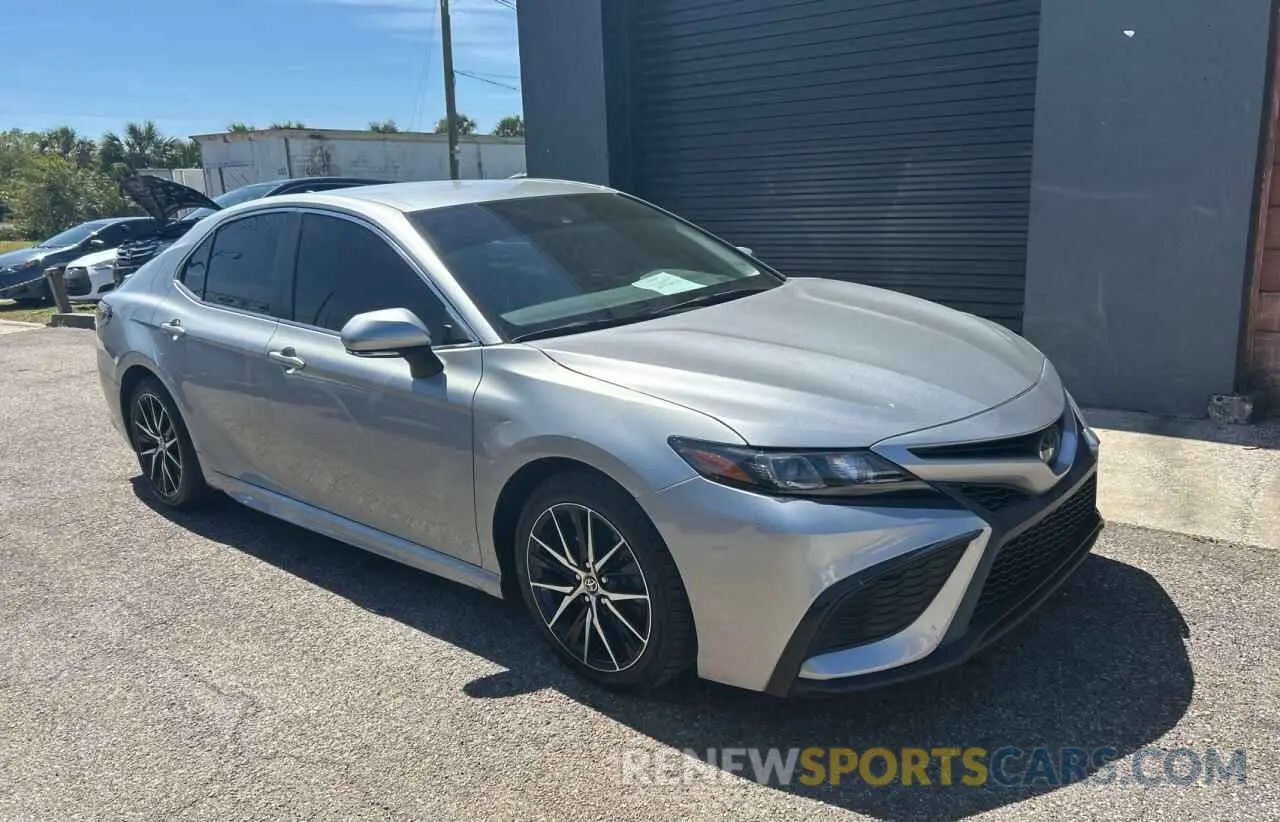 1 Photograph of a damaged car 4T1G11AKXNU655151 TOYOTA CAMRY 2022