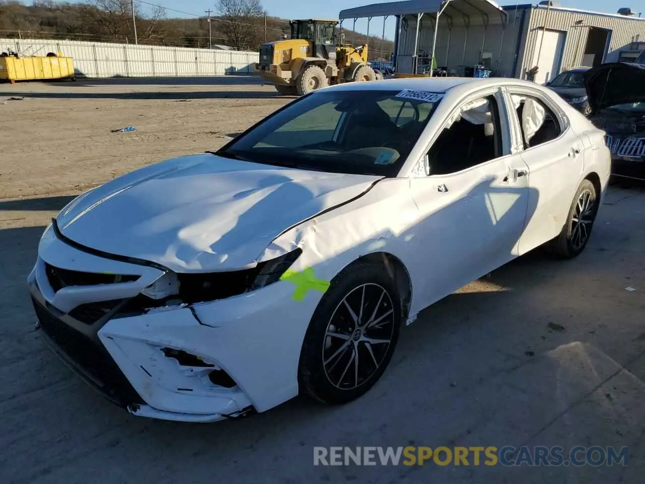 1 Photograph of a damaged car 4T1G11AKXNU662035 TOYOTA CAMRY 2022