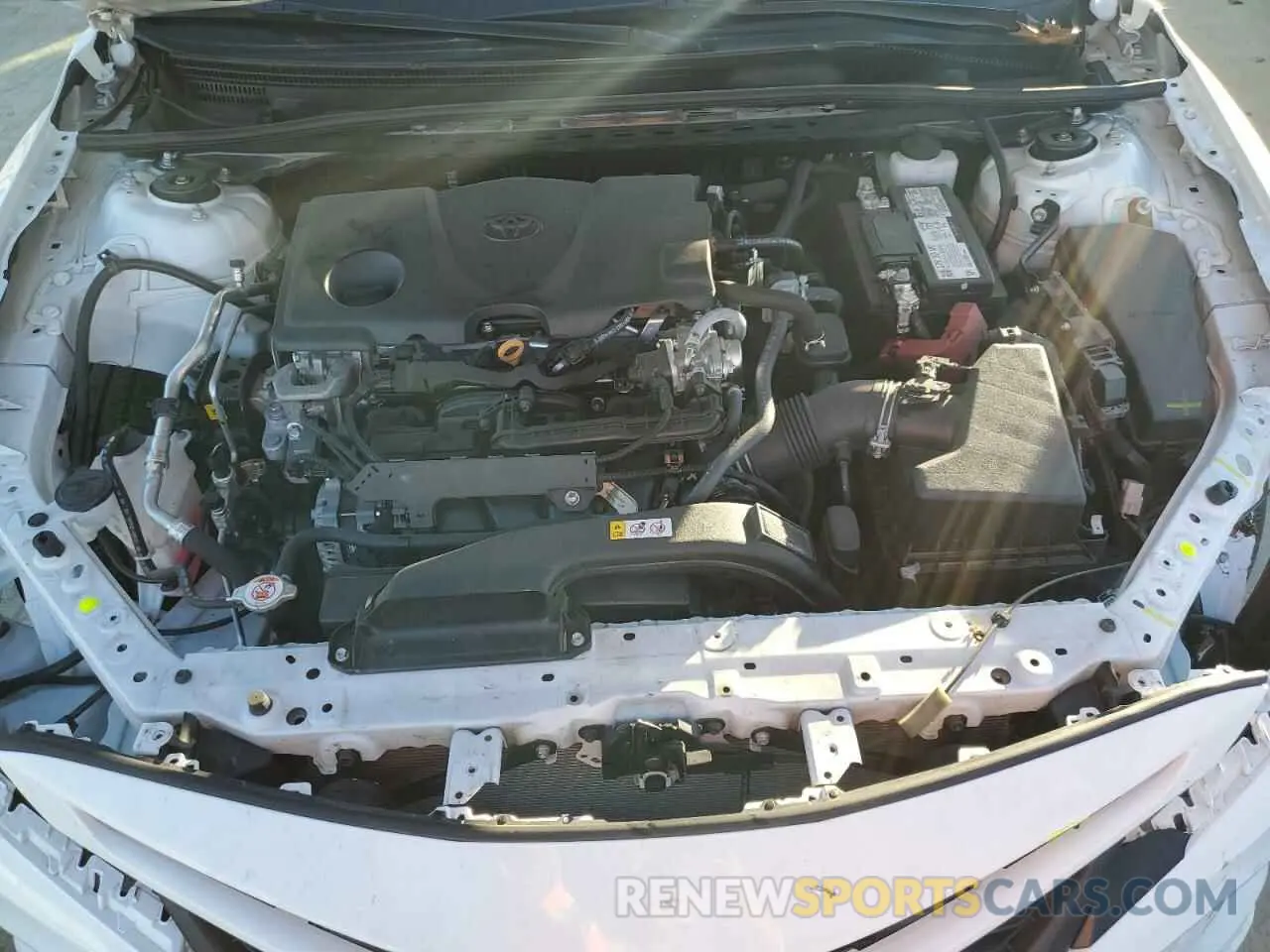11 Photograph of a damaged car 4T1G11AKXNU662035 TOYOTA CAMRY 2022