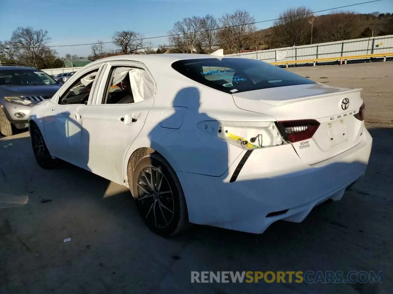 2 Photograph of a damaged car 4T1G11AKXNU662035 TOYOTA CAMRY 2022