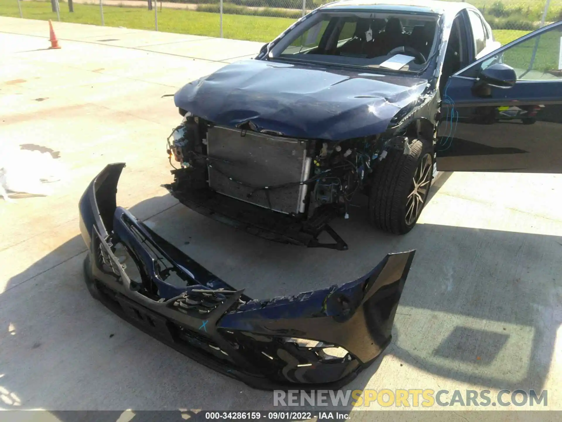 6 Photograph of a damaged car 4T1G11AKXNU665548 TOYOTA CAMRY 2022