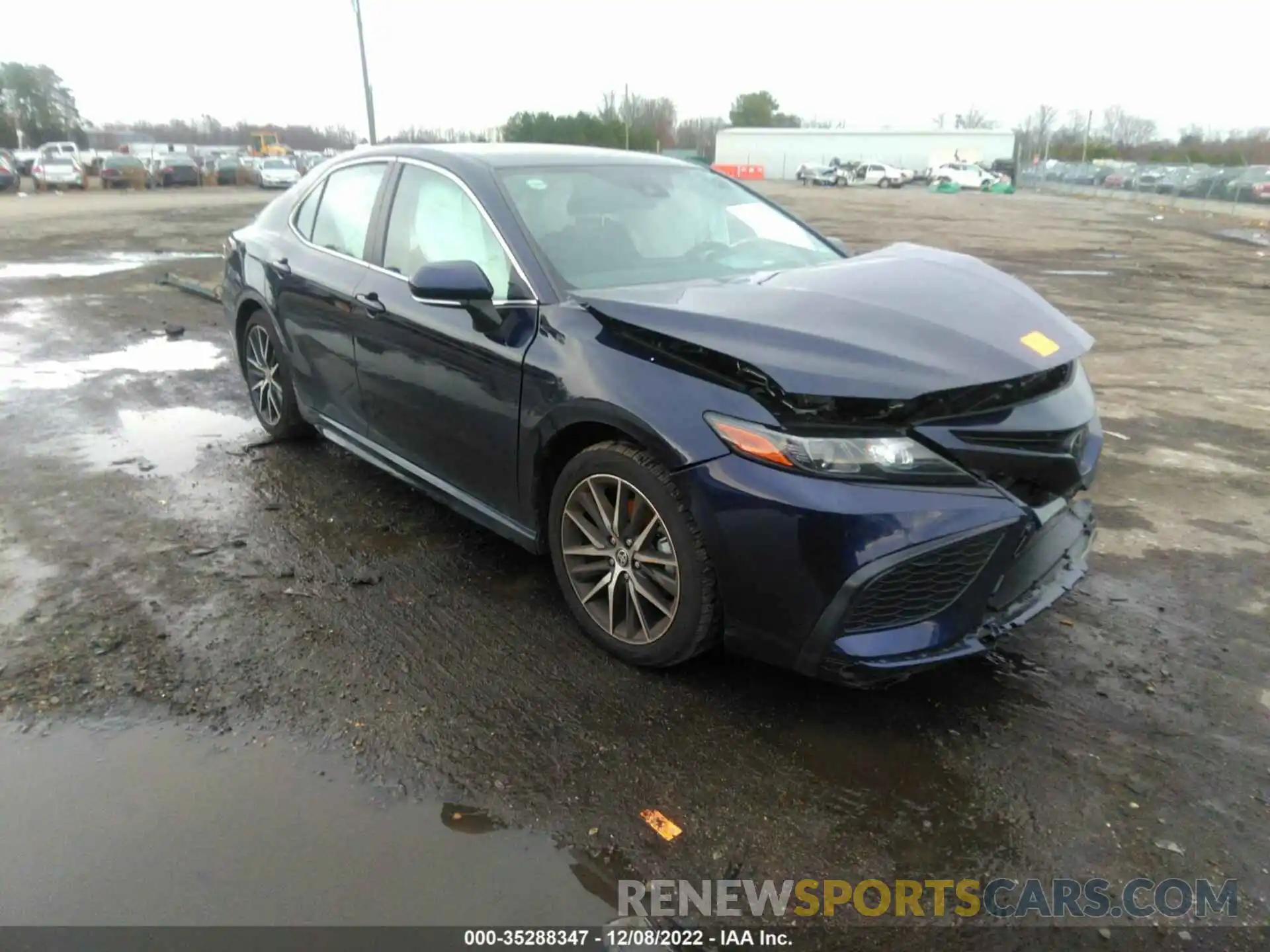 1 Photograph of a damaged car 4T1G11AKXNU673584 TOYOTA CAMRY 2022