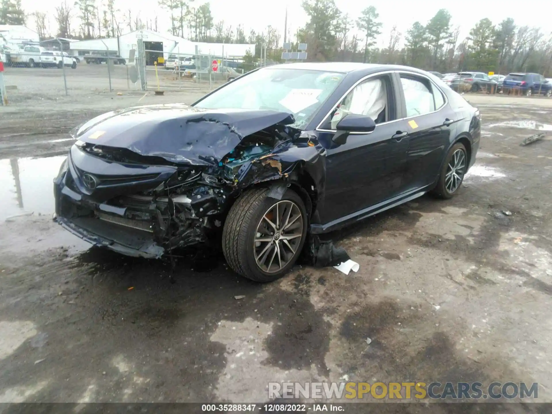 2 Photograph of a damaged car 4T1G11AKXNU673584 TOYOTA CAMRY 2022