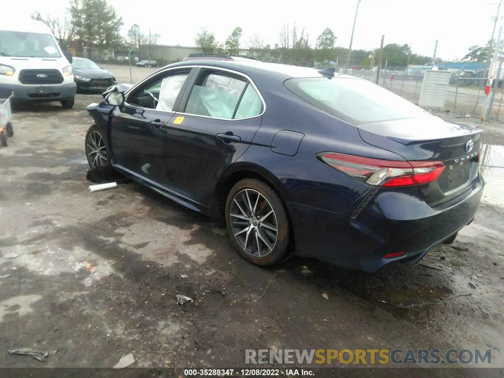 3 Photograph of a damaged car 4T1G11AKXNU673584 TOYOTA CAMRY 2022