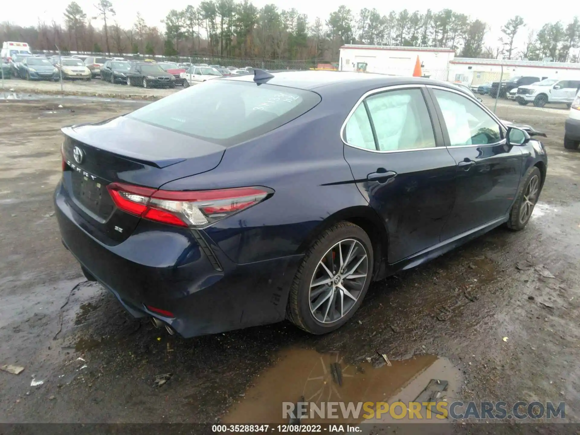 4 Photograph of a damaged car 4T1G11AKXNU673584 TOYOTA CAMRY 2022