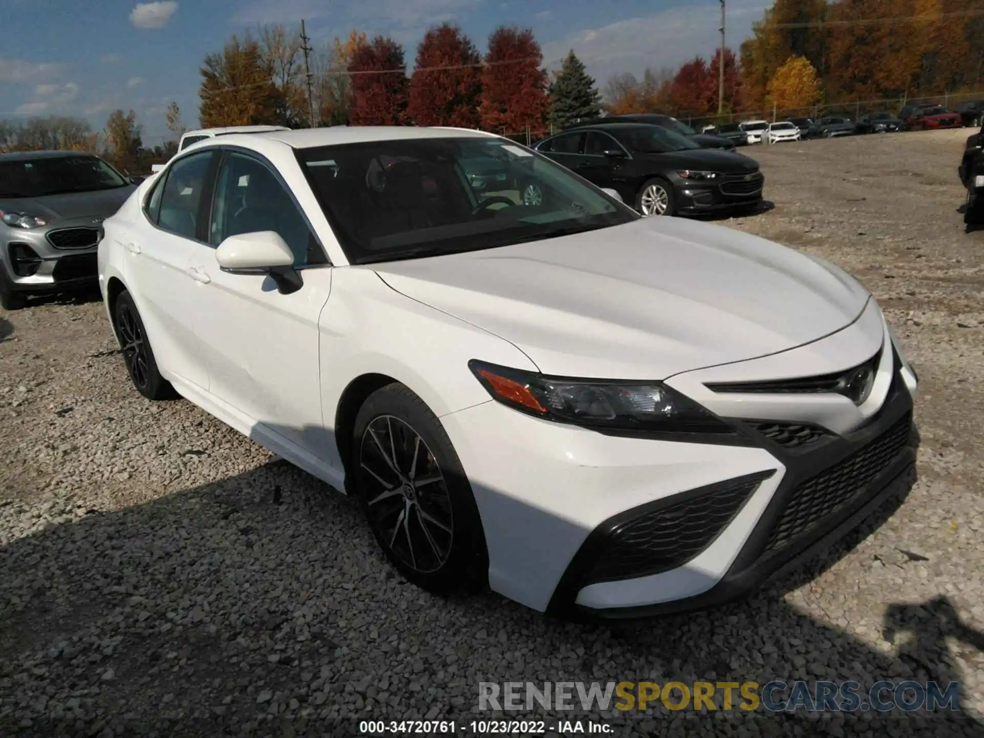 1 Photograph of a damaged car 4T1G11AKXNU673701 TOYOTA CAMRY 2022