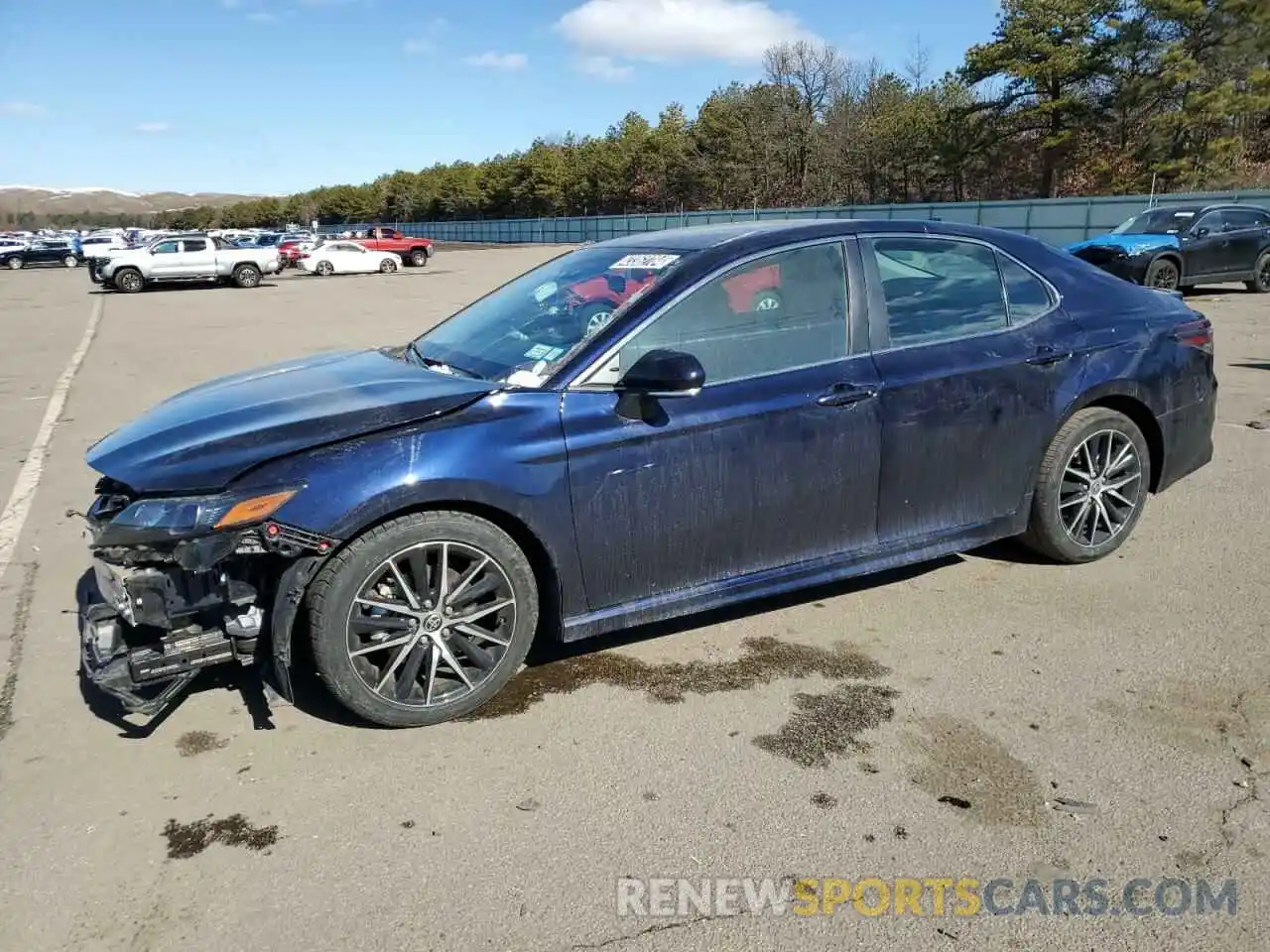 1 Photograph of a damaged car 4T1G11AKXNU685394 TOYOTA CAMRY 2022