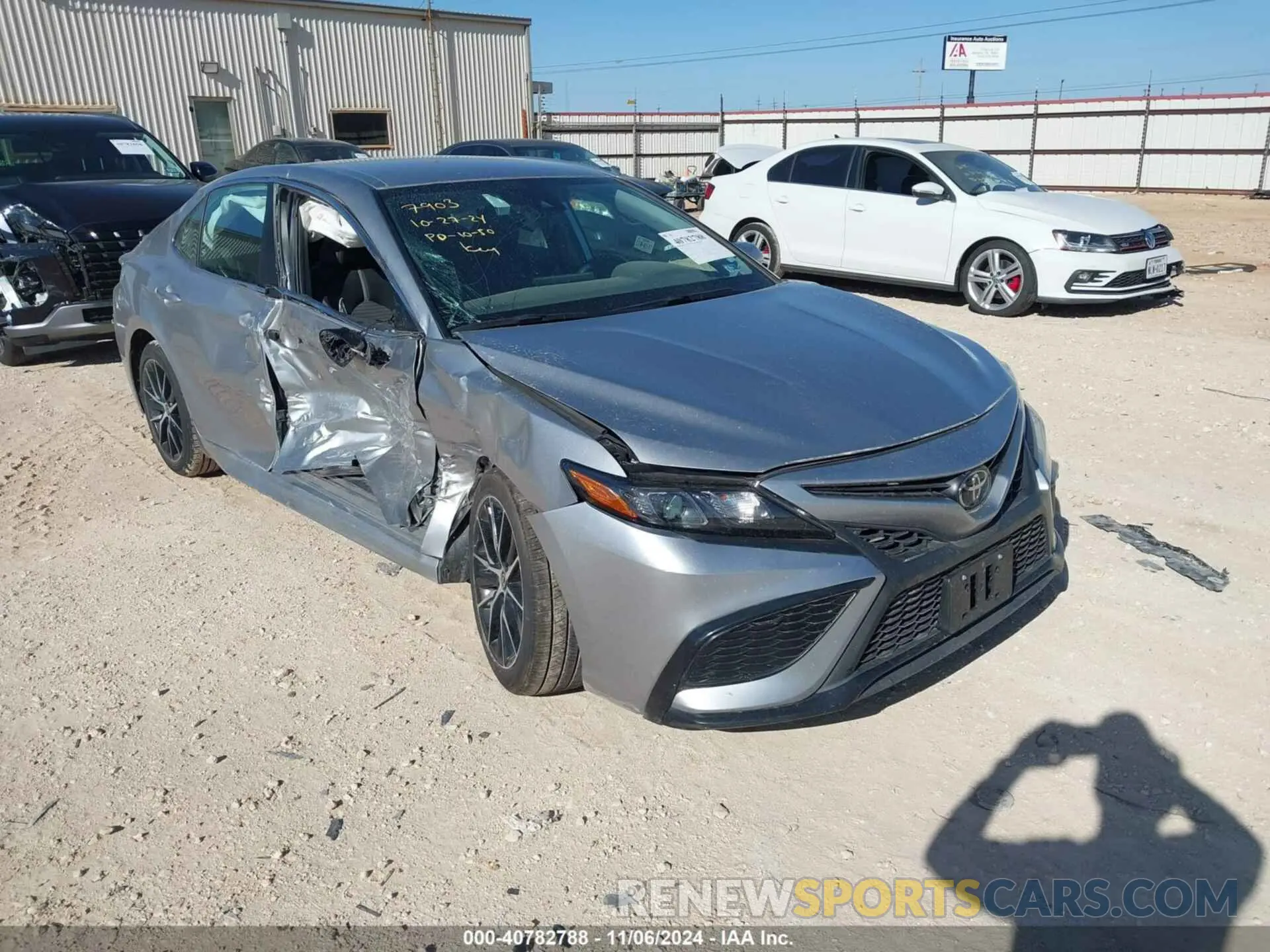 1 Photograph of a damaged car 4T1G11AKXNU697903 TOYOTA CAMRY 2022