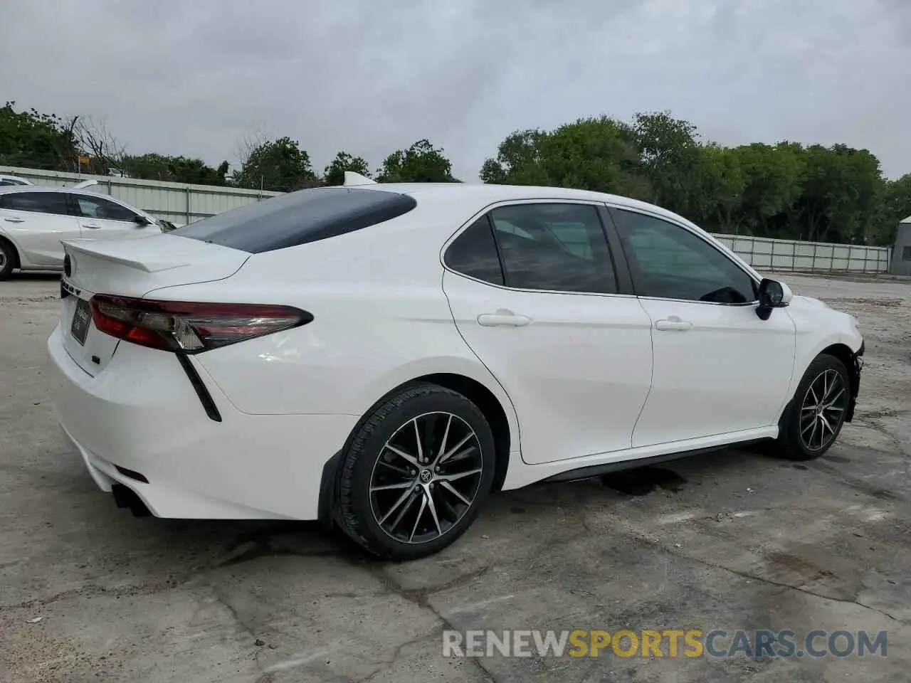 3 Photograph of a damaged car 4T1G11AKXNU713081 TOYOTA CAMRY 2022