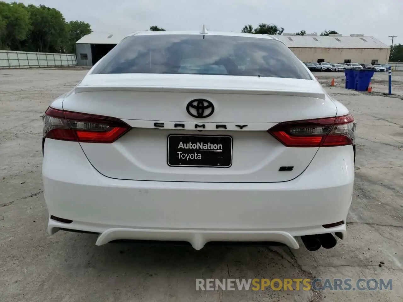 6 Photograph of a damaged car 4T1G11AKXNU713081 TOYOTA CAMRY 2022