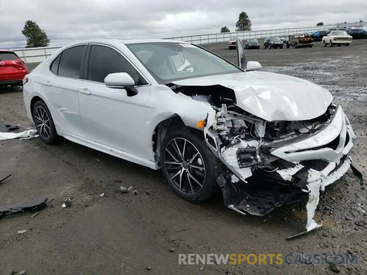 1 Photograph of a damaged car 4T1G11BK0NU057276 TOYOTA CAMRY 2022