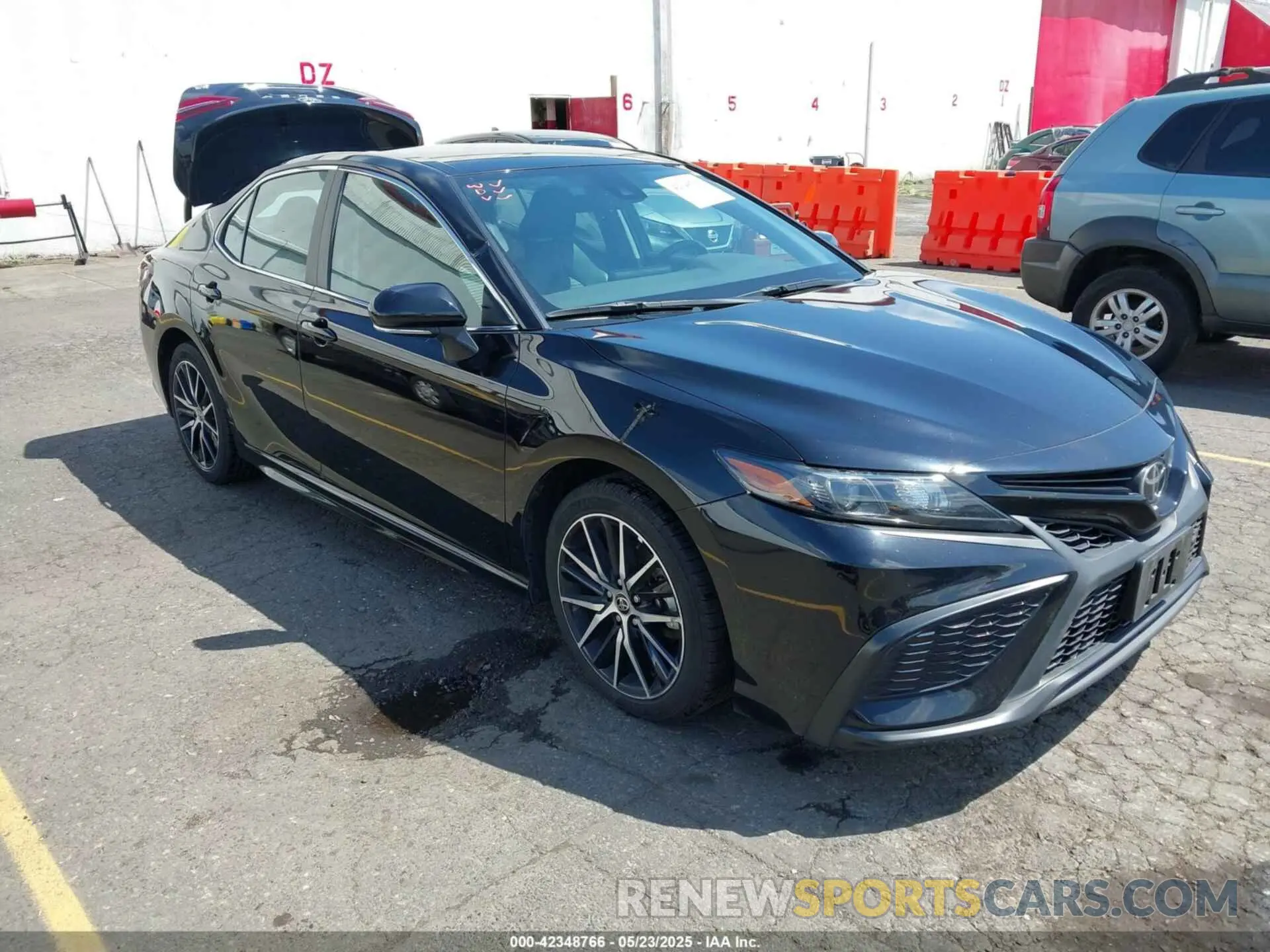 1 Photograph of a damaged car 4T1G11BK1NU050000 TOYOTA CAMRY 2022