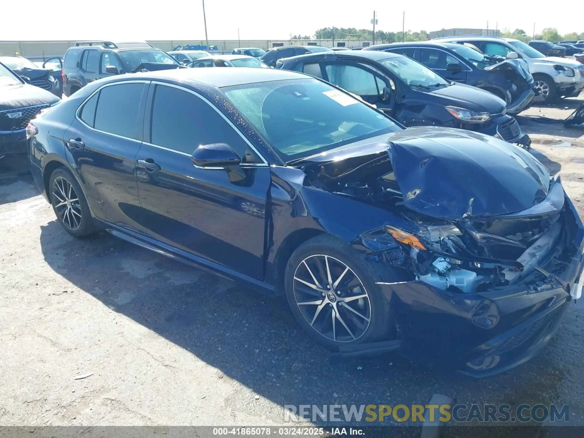 1 Photograph of a damaged car 4T1G11BK1NU062065 TOYOTA CAMRY 2022