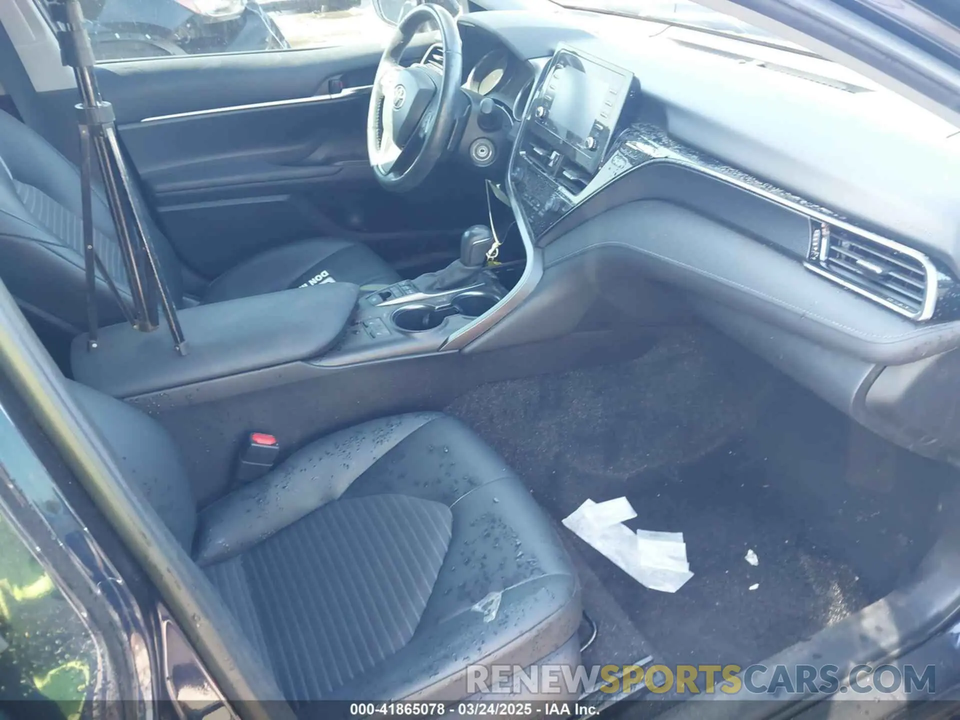 5 Photograph of a damaged car 4T1G11BK1NU062065 TOYOTA CAMRY 2022