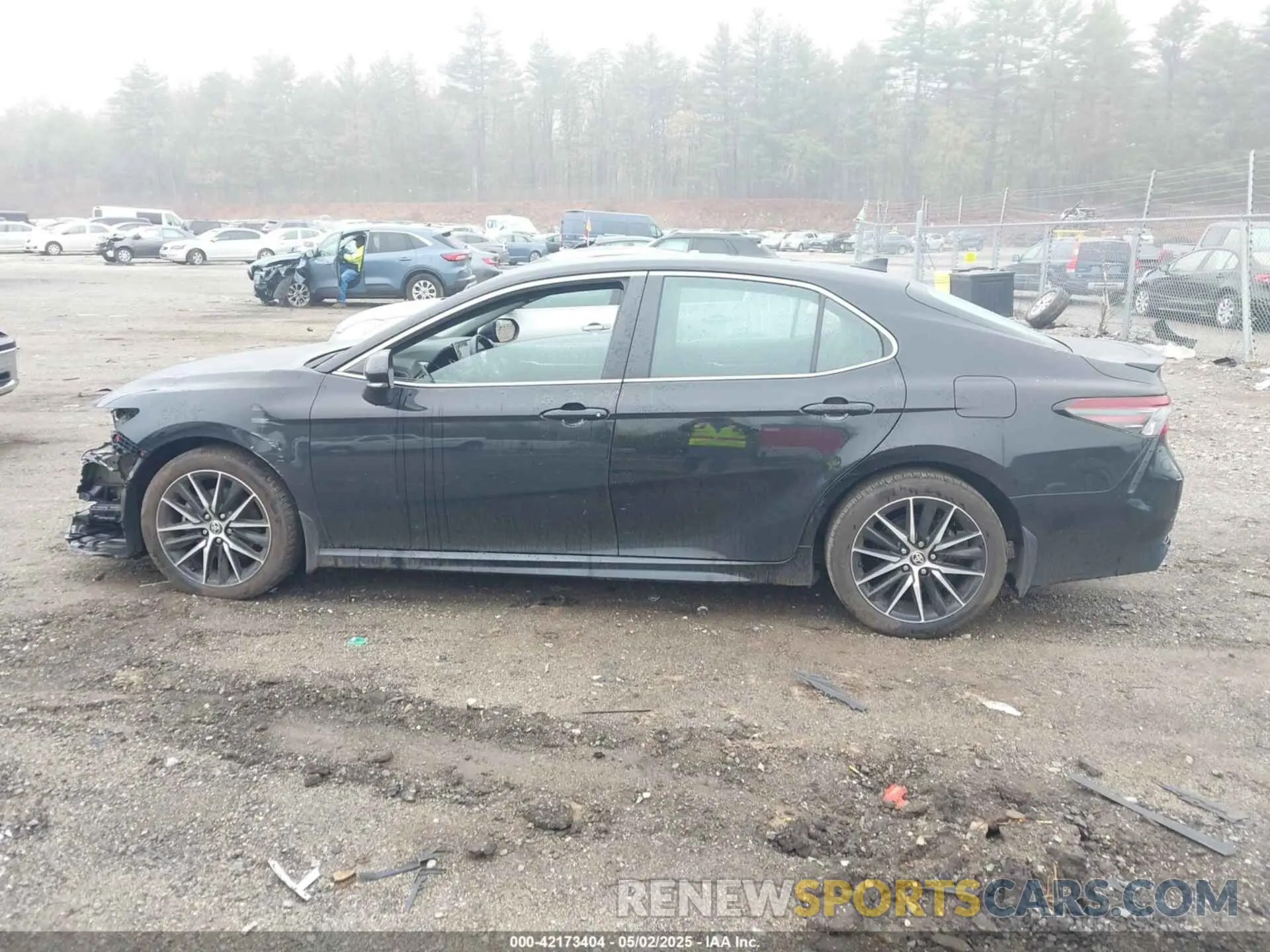 15 Photograph of a damaged car 4T1G11BK1NU072711 TOYOTA CAMRY 2022