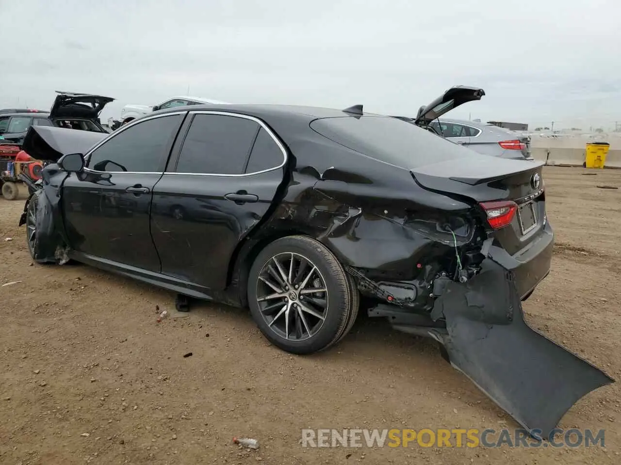 2 Photograph of a damaged car 4T1G11BK2NU055996 TOYOTA CAMRY 2022