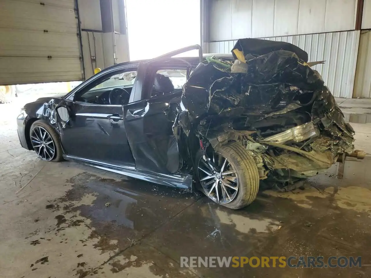 2 Photograph of a damaged car 4T1G11BK2NU068294 TOYOTA CAMRY 2022