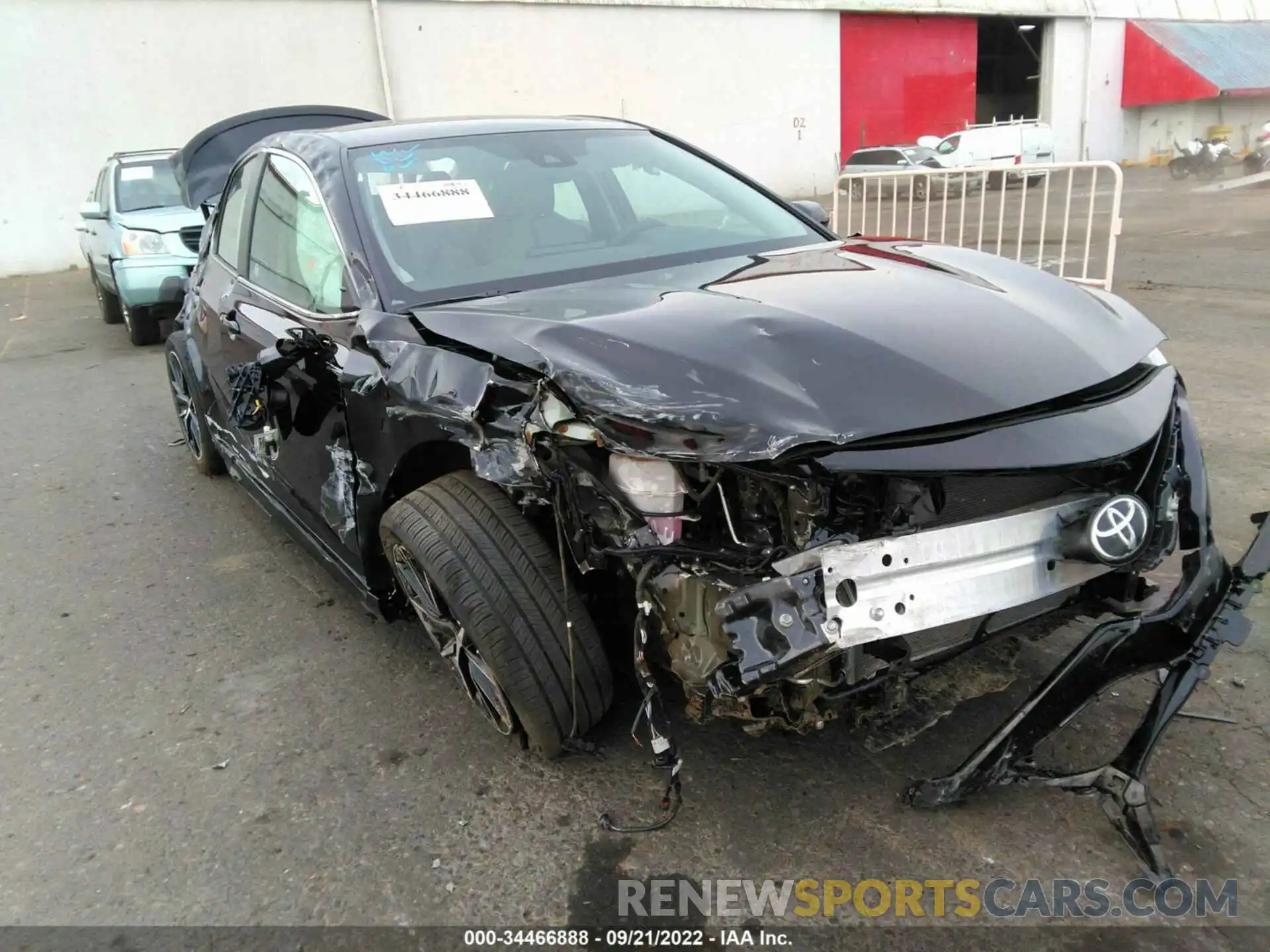 6 Photograph of a damaged car 4T1G11BK2NU072037 TOYOTA CAMRY 2022