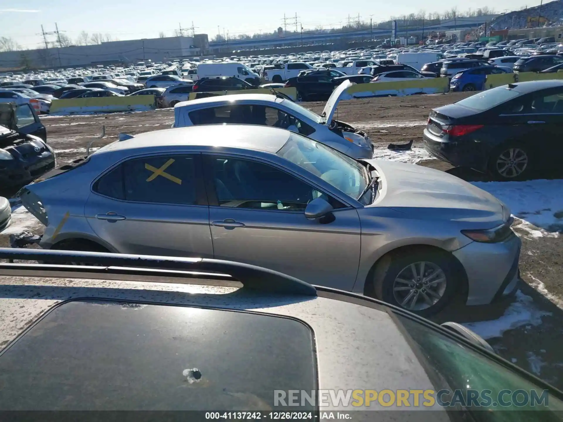 14 Photograph of a damaged car 4T1G11BK2NU072488 TOYOTA CAMRY 2022