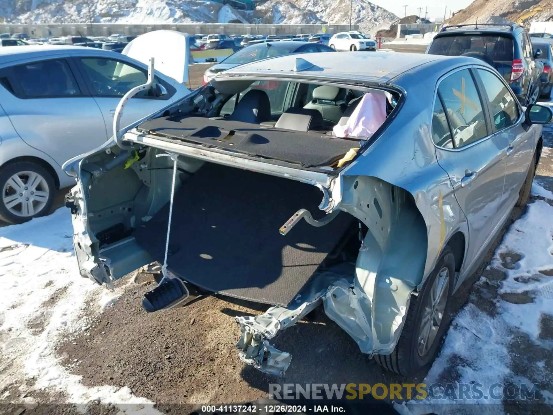 6 Photograph of a damaged car 4T1G11BK2NU072488 TOYOTA CAMRY 2022