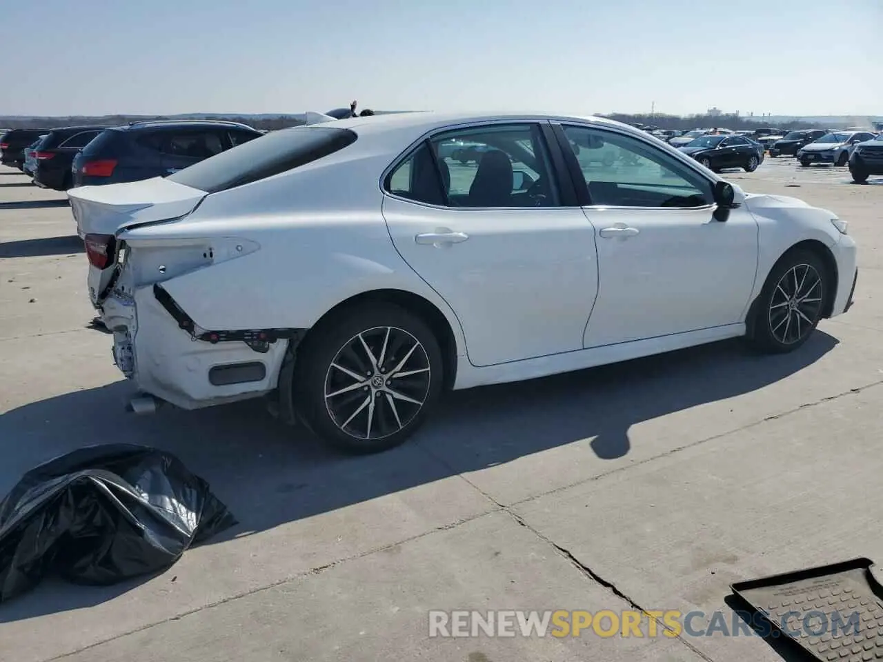 3 Photograph of a damaged car 4T1G11BK3NU055750 TOYOTA CAMRY 2022