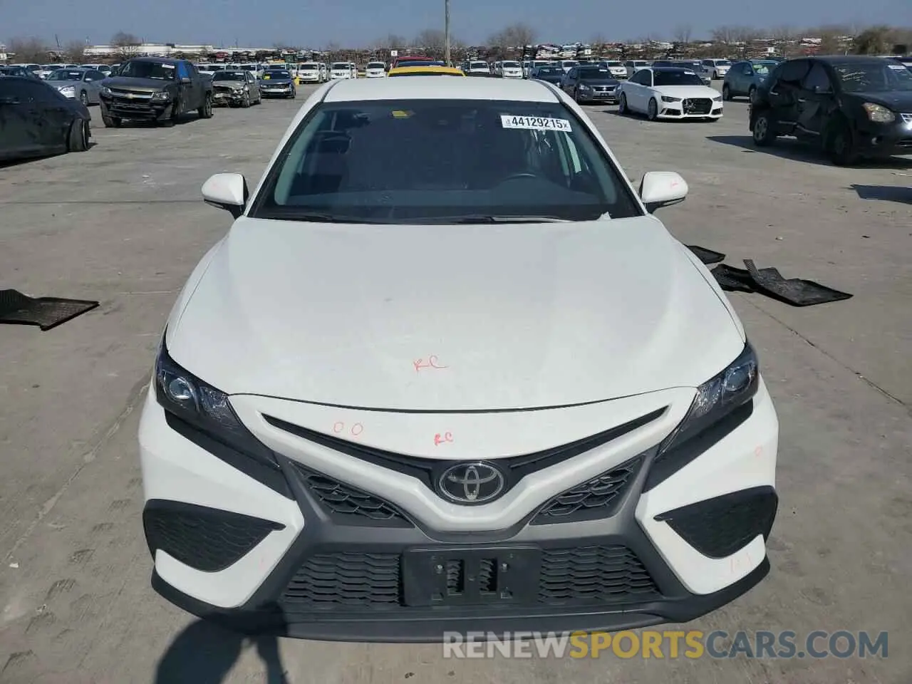 5 Photograph of a damaged car 4T1G11BK3NU055750 TOYOTA CAMRY 2022