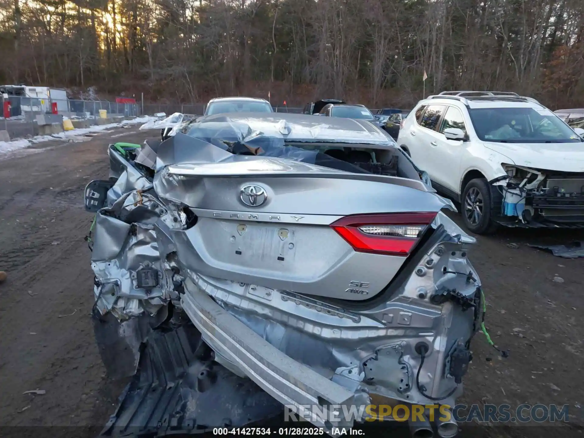 16 Photograph of a damaged car 4T1G11BK3NU072709 TOYOTA CAMRY 2022