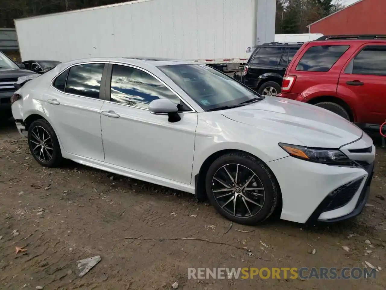 4 Photograph of a damaged car 4T1G11BK4NU058902 TOYOTA CAMRY 2022