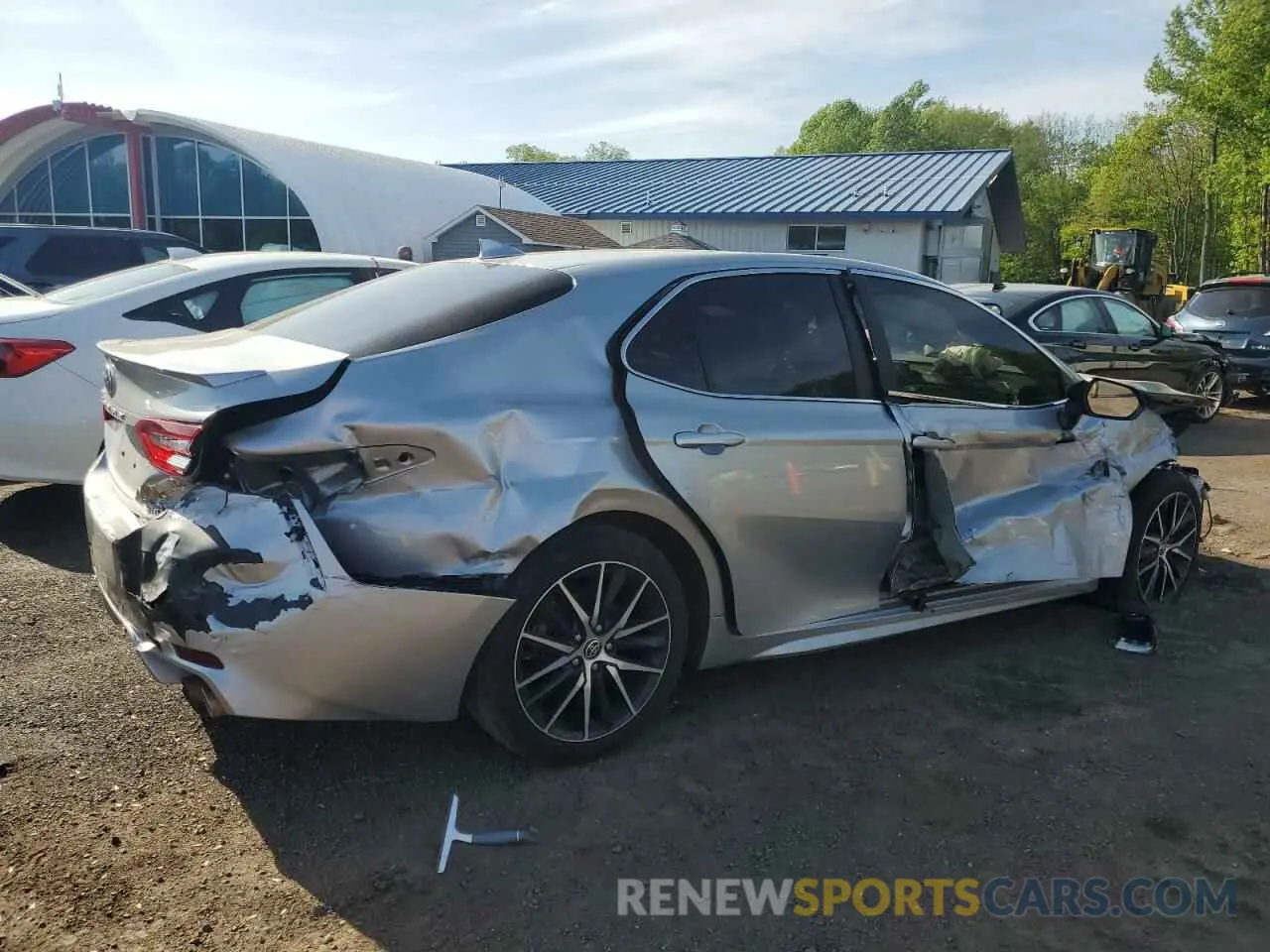 3 Photograph of a damaged car 4T1G11BK5NU053255 TOYOTA CAMRY 2022