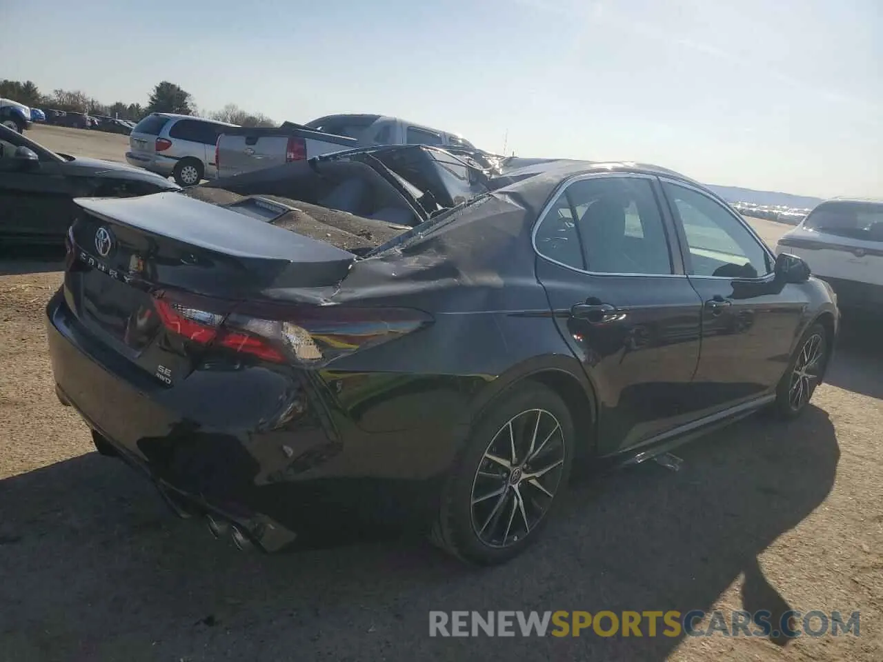 3 Photograph of a damaged car 4T1G11BK5NU055684 TOYOTA CAMRY 2022
