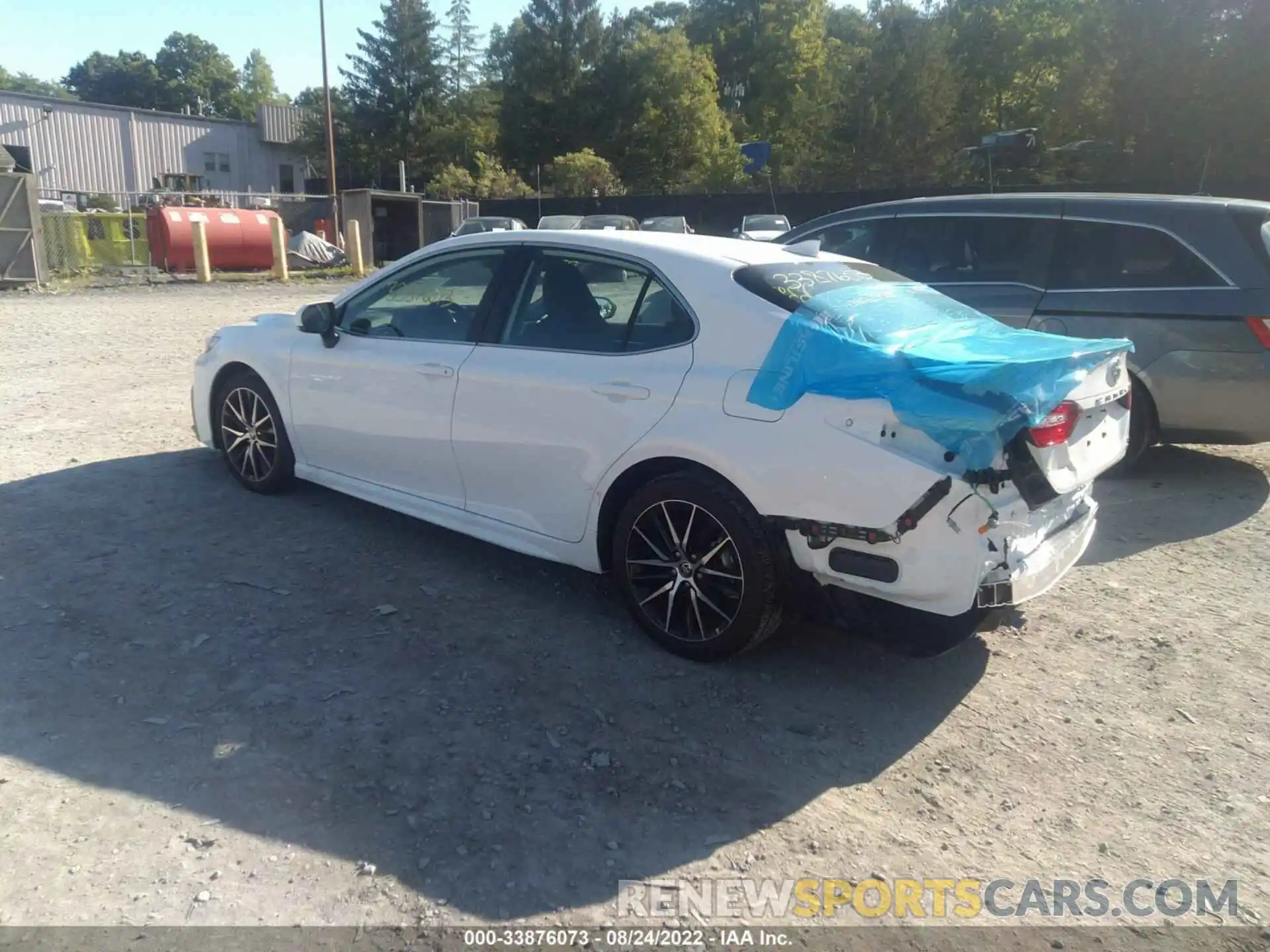 3 Photograph of a damaged car 4T1G11BK6NU063566 TOYOTA CAMRY 2022